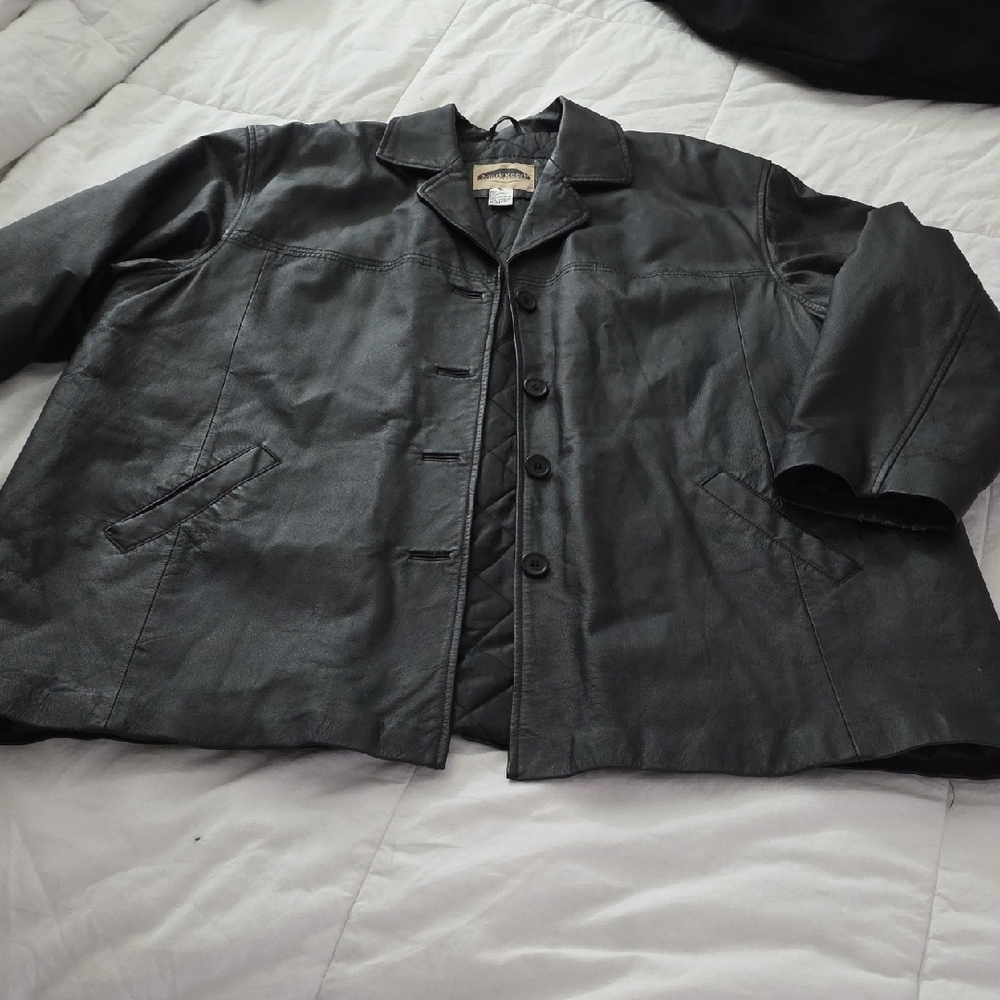 Men's Classic Black Leather Jacket 80s Vintage